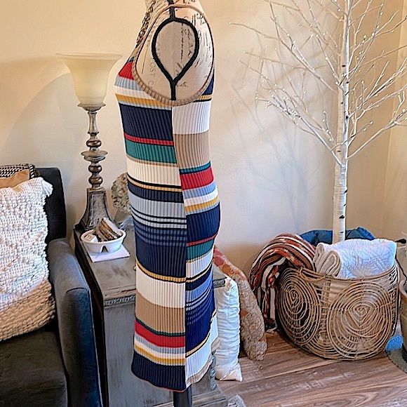 I ❤️ Joah Striped BodyCon Dress - Picture 3 of 9